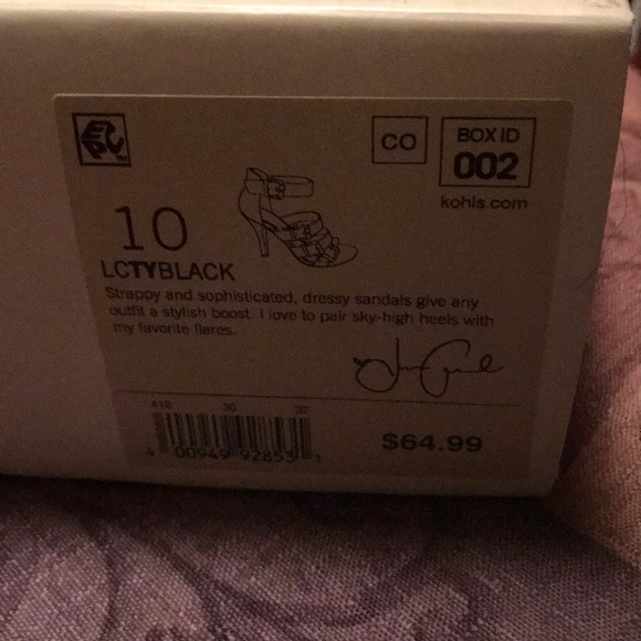 Shoes - Picture 6 of 6